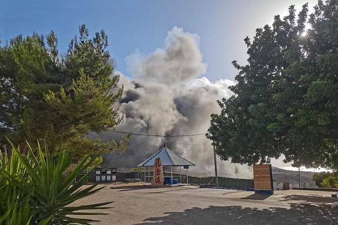 冠軍娛樂：現場圖片！多枚航彈爆炸致我赴黎維和部隊營區受損