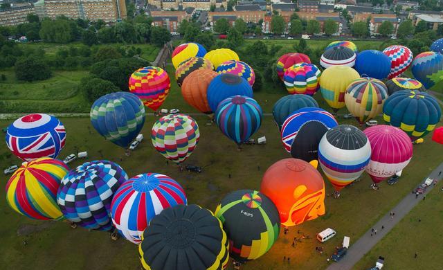 {網上賭場}(寻找能降落热气球的地点) {網上賭場}(寻找能降落热气球的地点)